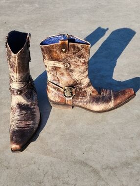 Mark Nason Brown Distressed Leather Dragon Boot with Brass Studs Men's Size 10